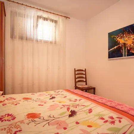 Apartment Mirjana
